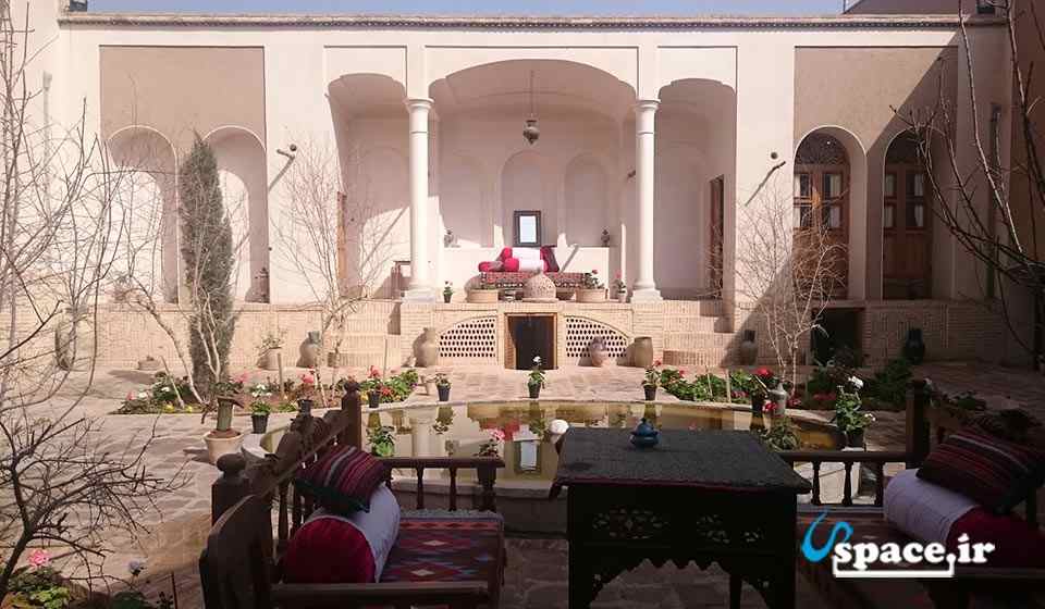 اقامتگاه سنتی خانه مرشدی -کاشان-استان اصفهان